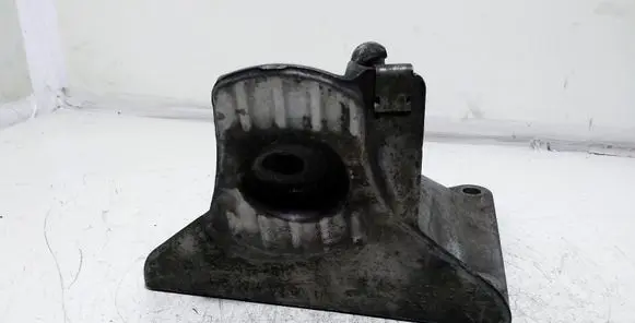 BMW 5 E60 E61 Engine mounting bracket 22116761149