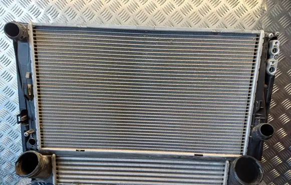 BMW 1 E81 E87 Radiator set 8955638 9206296 7798788