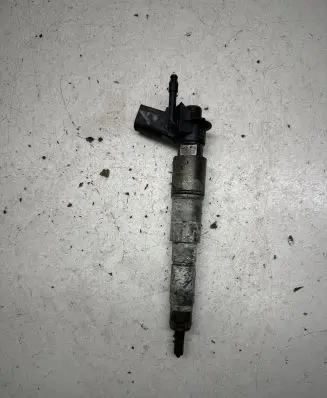 BMW 7 E65 E66 Fuel injector 779272104 0445115048