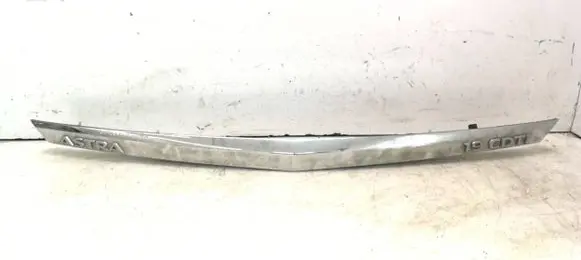 Opel Astra H Tailgate trim 461088395