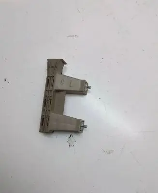 Hyundai Kona I Front door windshield rail 82550j9000