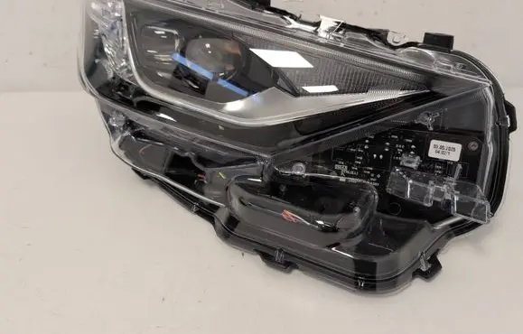 Toyota Auris E180 Headlight/headlamp 90078101 02342 46703