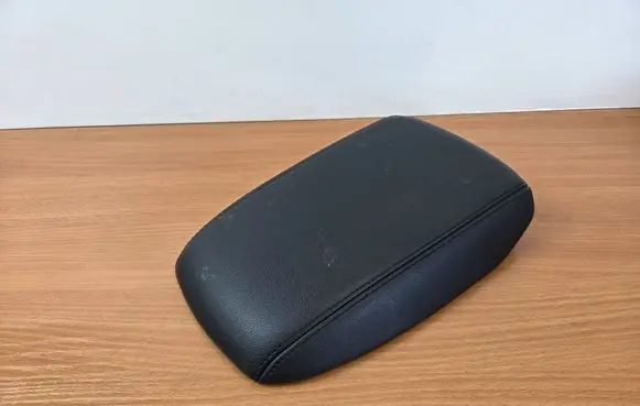 Ford Focus Armrest 