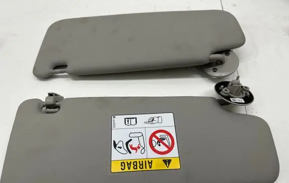Opel Astra K Sun visor