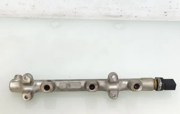 Skoda Fabia Mk4 (6VA) Fuel main line pipe 05C133320A