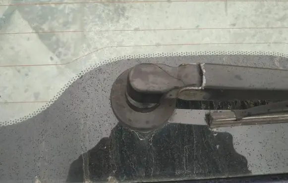 Mitsubishi Space Star Rear window wiper motor