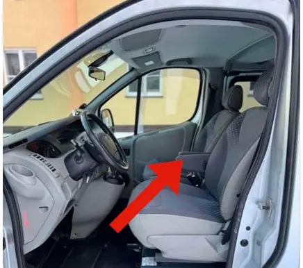 Renault Trafic II (X83) Armrest