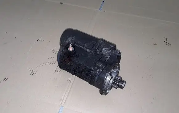KIA Carens II Starter motor 3610027010 031013190