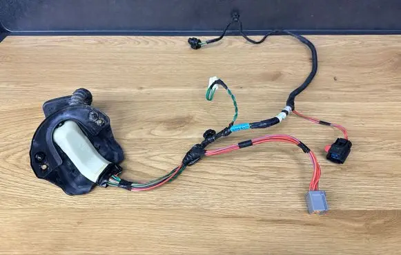 Dodge Caliber Rear door wiring loom 71844230