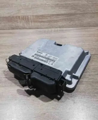 Opel Vectra B Engine control unit/module ECU 90508986 0281001633