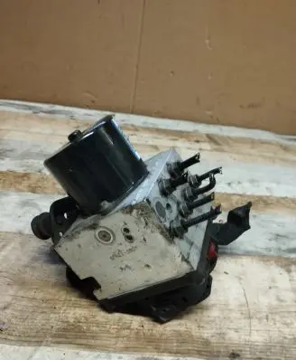 Volkswagen PASSAT B6 ABS Pump 3C0614109C 3C0614109