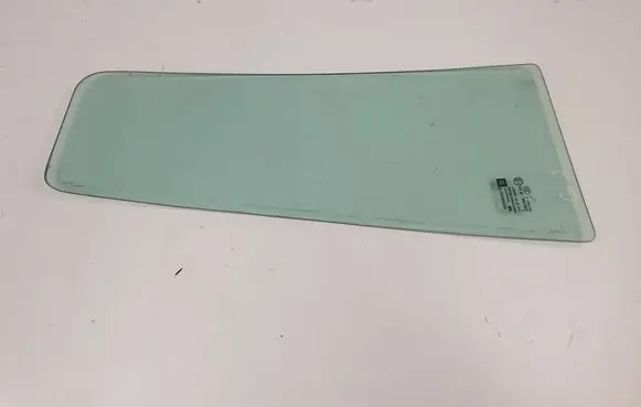 Opel Zafira B Rear vent window glass 43R001582