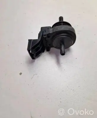 Mercedes-Benz E AMG W212 Fuel tank valve 0280142535