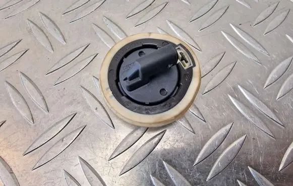 Volkswagen Jetta VI Airbag deployment crash/impact sensor 5K0959354