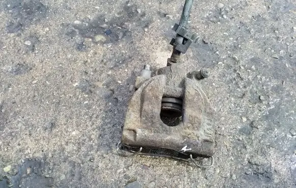 Volvo S60 Rear brake caliper