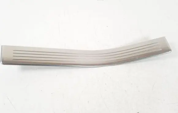Mercedes-Benz E W212 Side skirt rear trim A2126861136