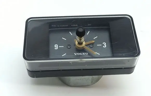 Volvo 240 Clock 