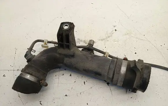Toyota Auris 150 Intercooler hose/pipe 1736226030