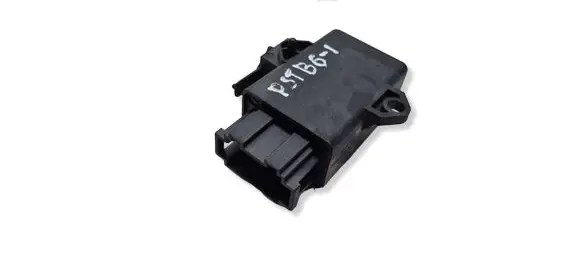 Volkswagen PASSAT B6 Seat heating relay 1K0959772
