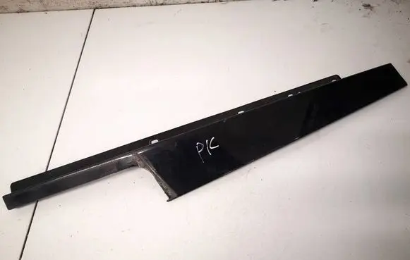 Jaguar XF Front door glass trim molding 8C23F20555AD