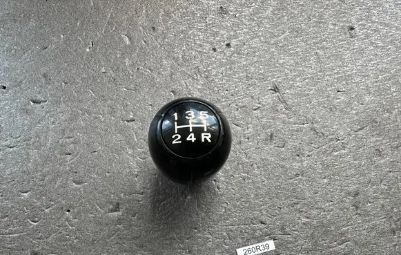Nissan Patrol 260 Gear shift switch/knob 32865G9700