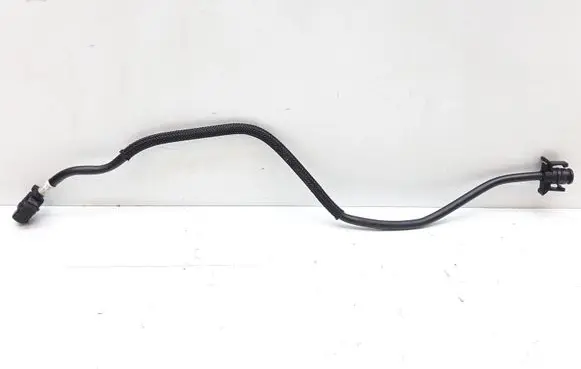 Volvo V70 Engine coolant pipe/hose