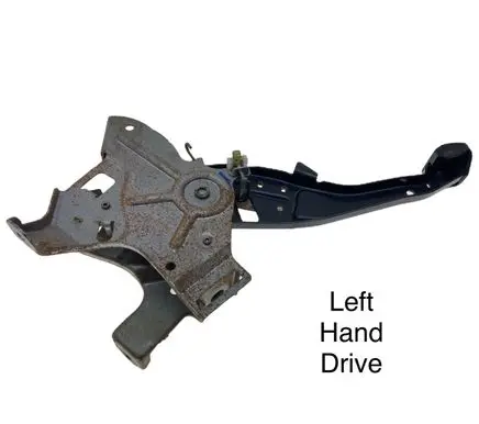 Subaru B9 Tribeca Handbrake/parking brake lever assembly 26011XA00A 26011XA