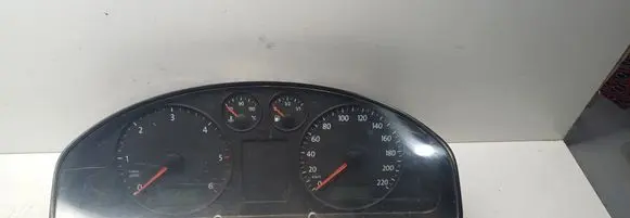 Volkswagen Transporter - Caravelle T5 Speedometer (instrument cluster) 88311346