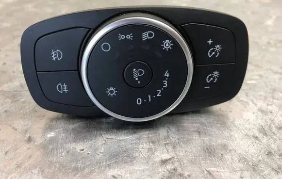 Ford Focus Light switch H1BT-13D061-AE