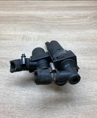 BMW X3 E83 Coolant heater control valve 8369807