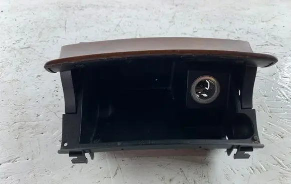 Mercedes-Benz CLS C219 Car ashtray A2118101330
