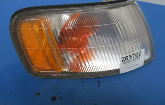 Honda Odyssey Front indicator light