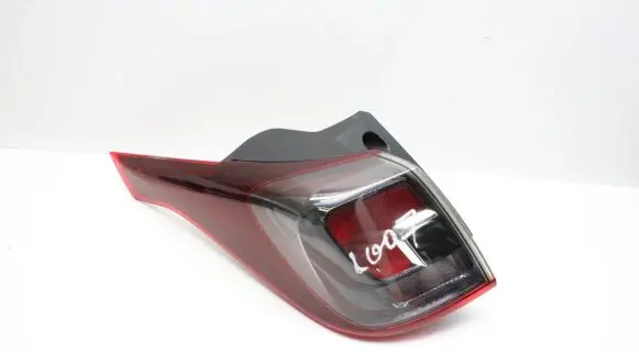 Opel Crossland X Rear/tail lights 39137519