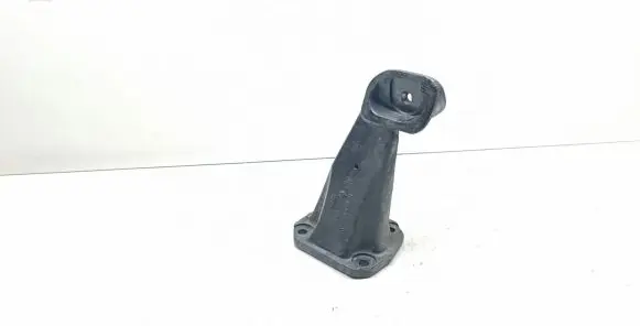 BMW X5 E53 Engine mounting bracket 6761564