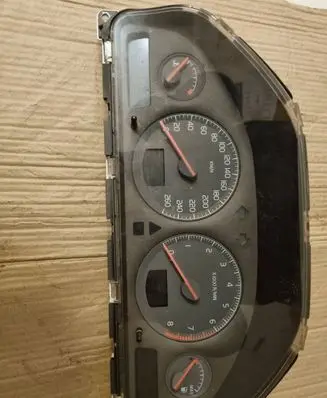 Volvo S80 Speedometer (instrument cluster)