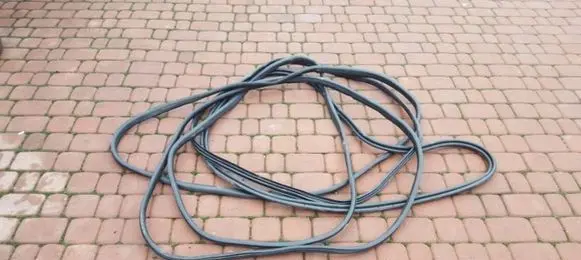 Renault Captur Rubber seal loading door 