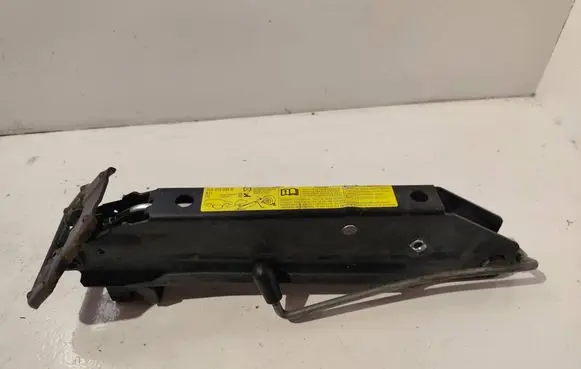 Volkswagen Touareg I Lift Jack 7L0011031B