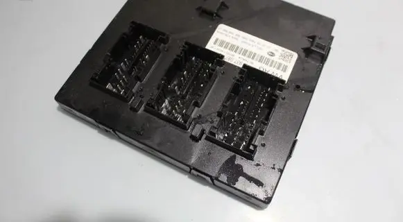 Skoda Superb B6 (3T) Central body control module 1K0937087