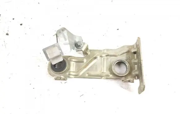 Mercedes-Benz C W205 Air filter cleaner box bracket assembly 2740940141 A2740940141