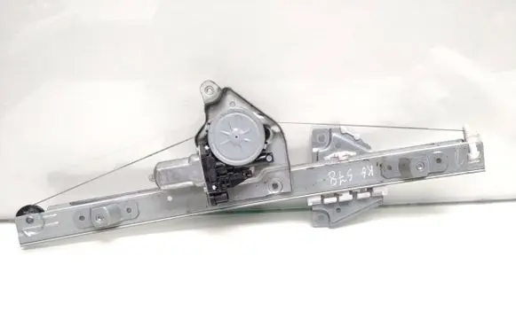 Suzuki Grand Vitara II Rear door window regulator with motor 8346065J00 2621003530