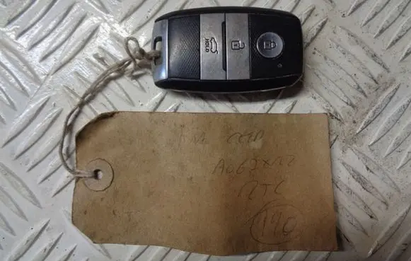 KIA Ceed Ignition key/card 