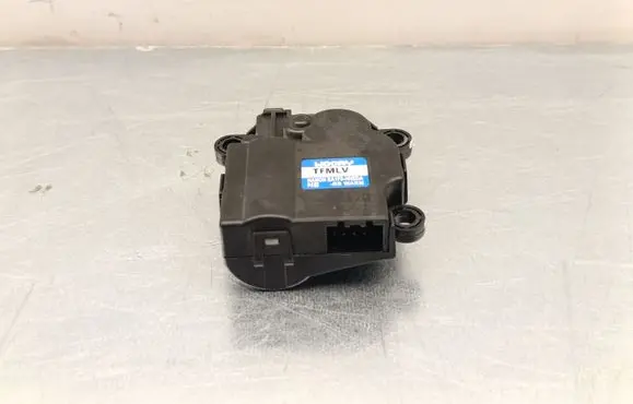 Hyundai Kona II Air flap motor/actuator EA1F0HNEDA