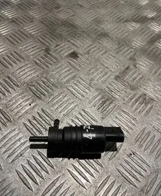 BMW X5 E70 Windscreen/windshield washer pump 6934160