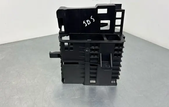 Audi Q5 SQ5 Sound amplifier holder/bracket 8R0035209B
