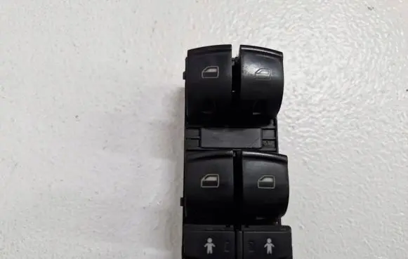 Audi A6 S6 C6 4F Electric window control switch 4F0959851G