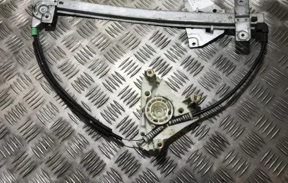 Mitsubishi Carisma Sliding door window regulator with motor