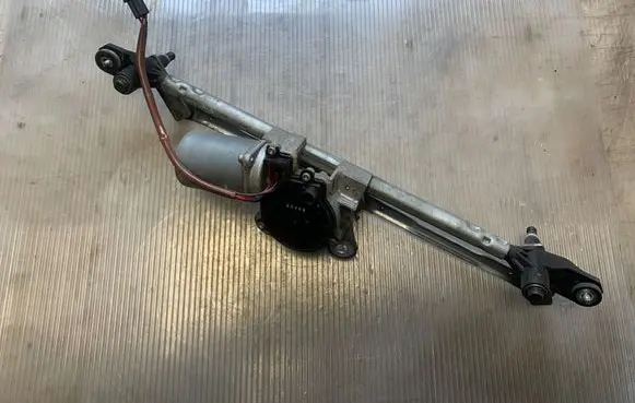 Opel Antara Front wiper linkage and motor 