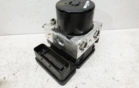 Volvo V40 ABS Pump 31400643 31400645