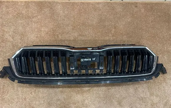 Skoda Octavia Mk4 Front bumper upper radiator grill 5E3853653C 2002011245