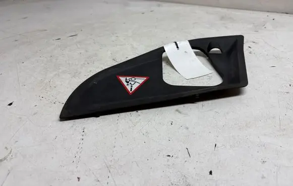 BMW 5 F10 F11 Fender end trim 10627110